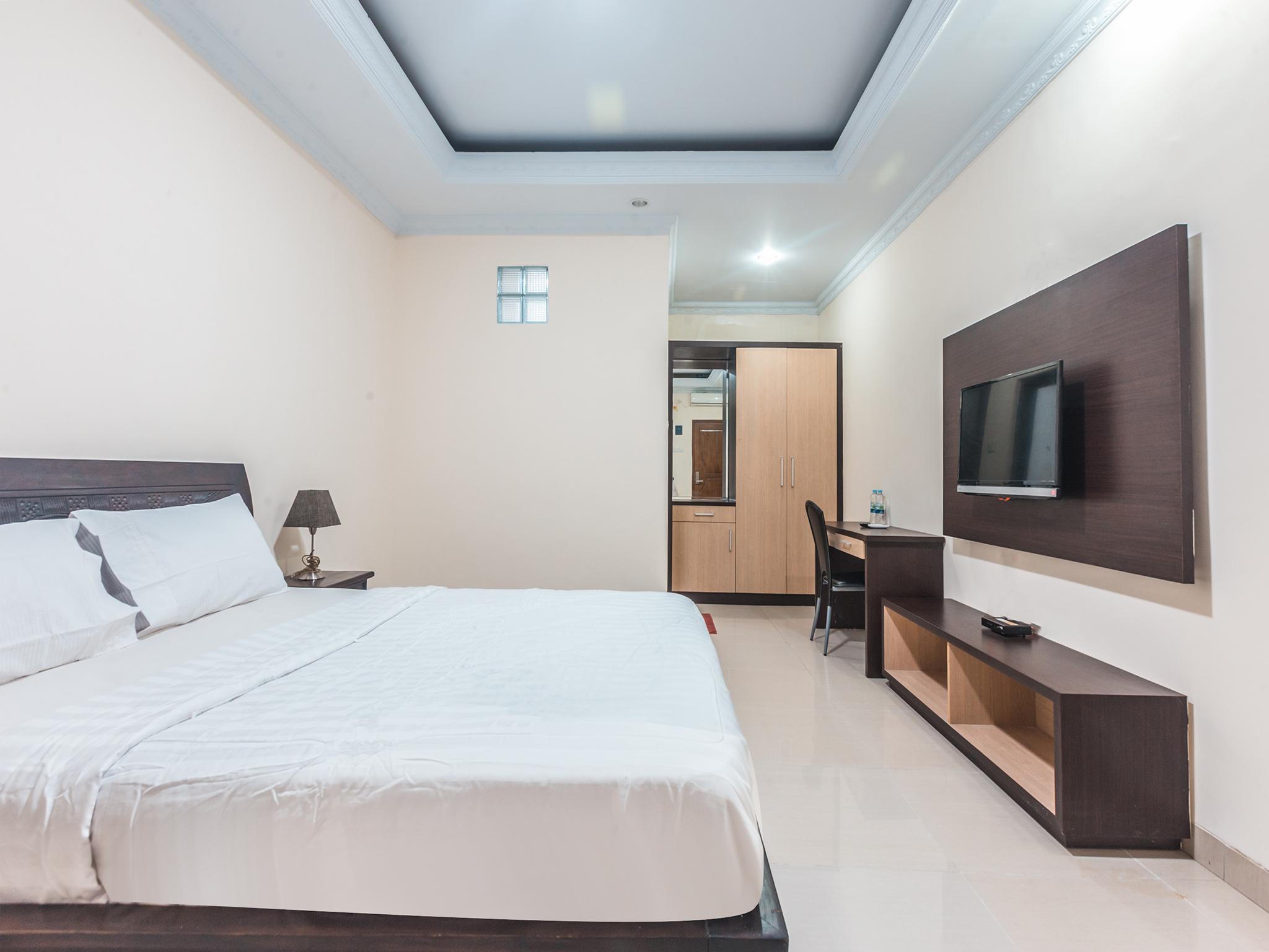 Oyo 1667 Wisma Lux Barkah Jakarta Exterior photo